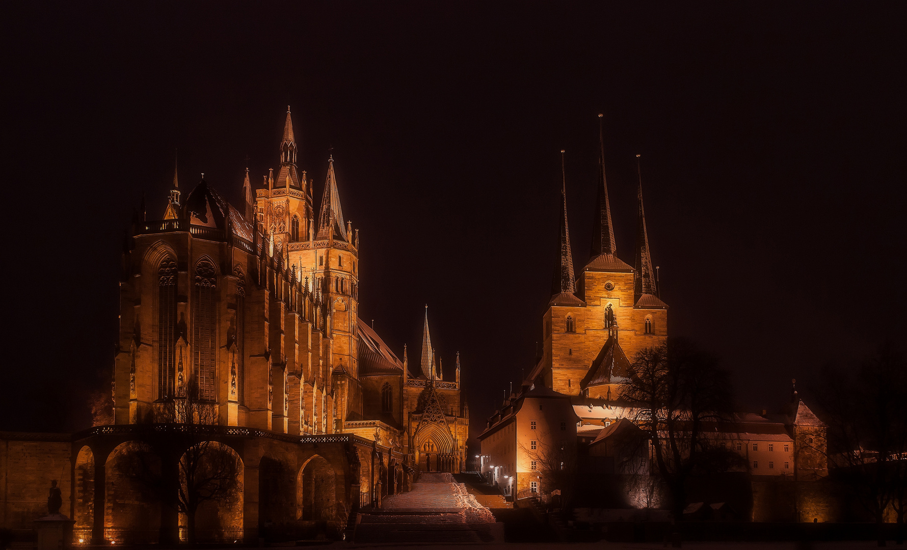 Dom und St. Severi, Winternacht