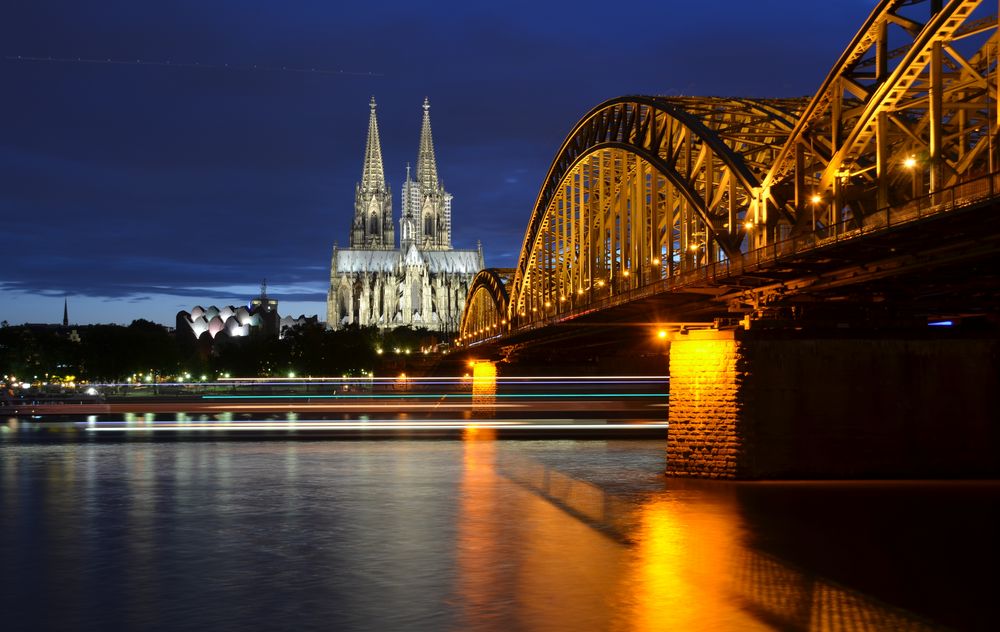 Dom zu Köln bei Nacht