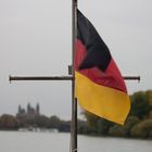 Dom zu Speyer vom Rhein gesehen