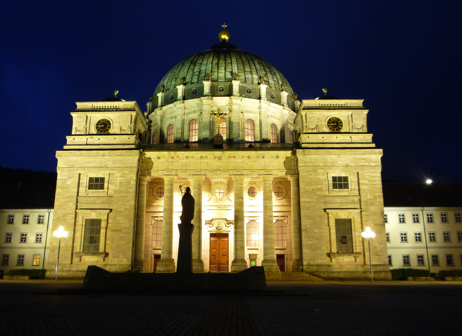 Dom zu St. Blasien bei Nacht