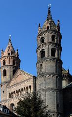 Dom zu Worms, Blick vom Neumarkt (gerichtet)