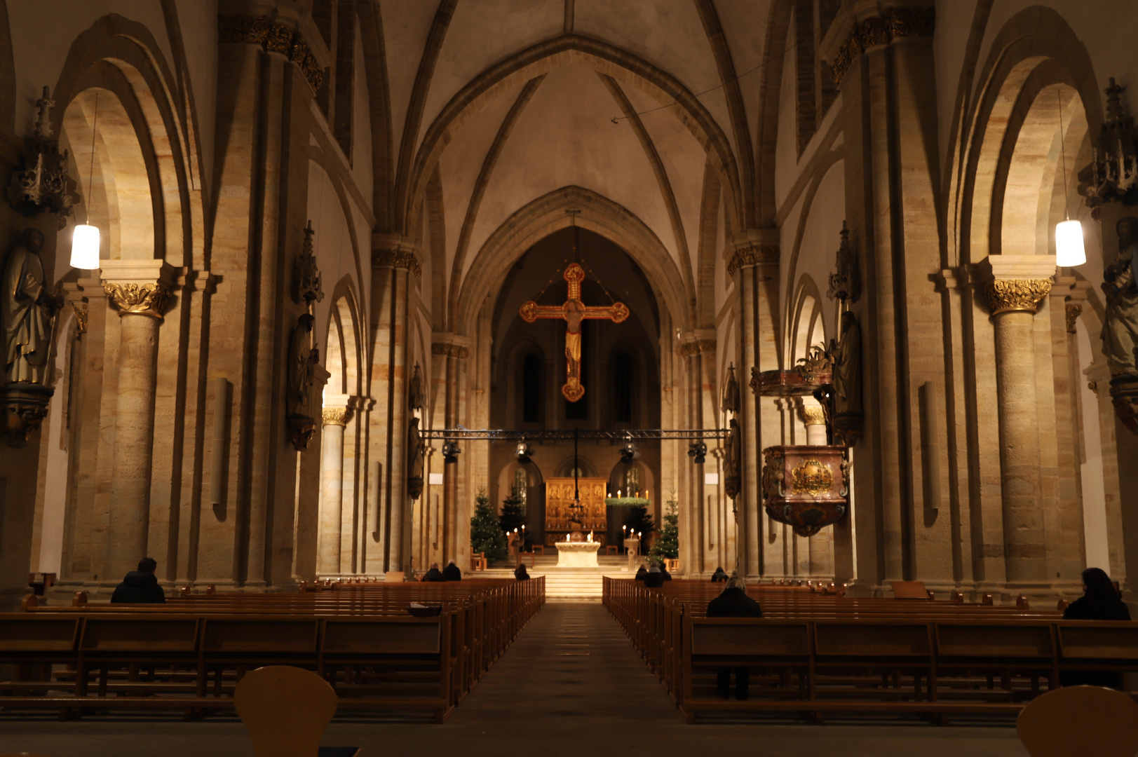 Dom zur Weihnachtszeit