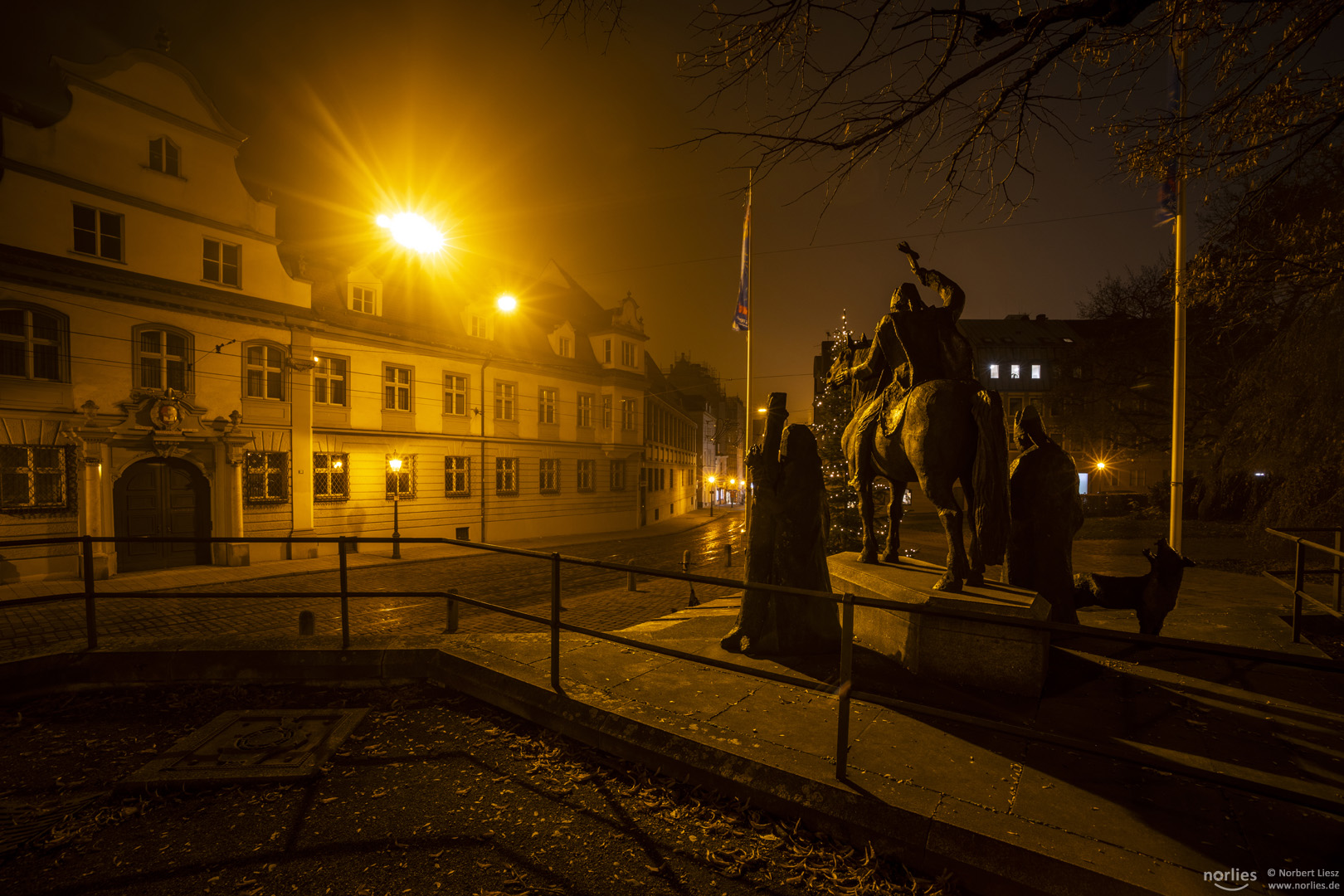 Dombrunnen bei Nacht