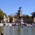 Domingo en el Estanque del Parque del Retiro de Madrid