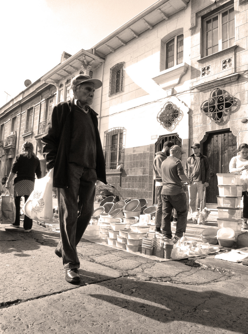 Domingo en la Calle Esperanza