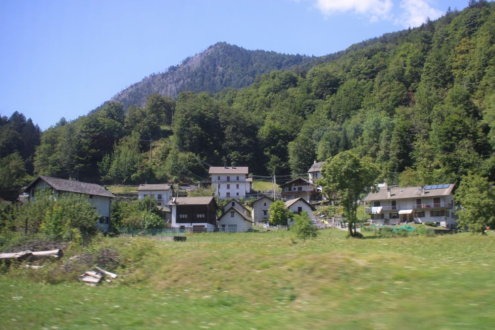 Domodossola ist eine schöne Stadt Foto & Bild europe, italy, vatican