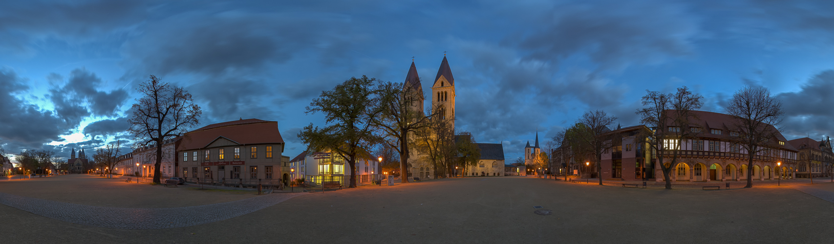 Domplatz Halberstadt (2)