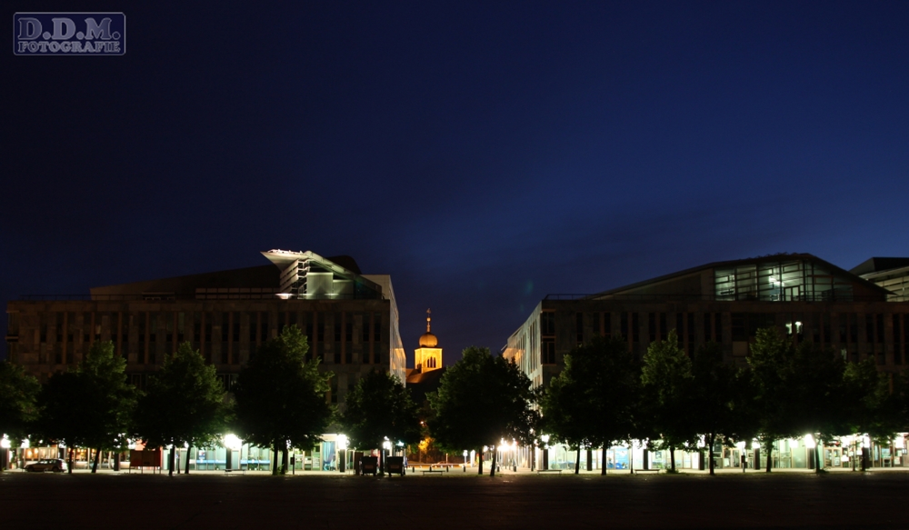 Domplatz in Magdeburg - Blick auf St. Sebastian