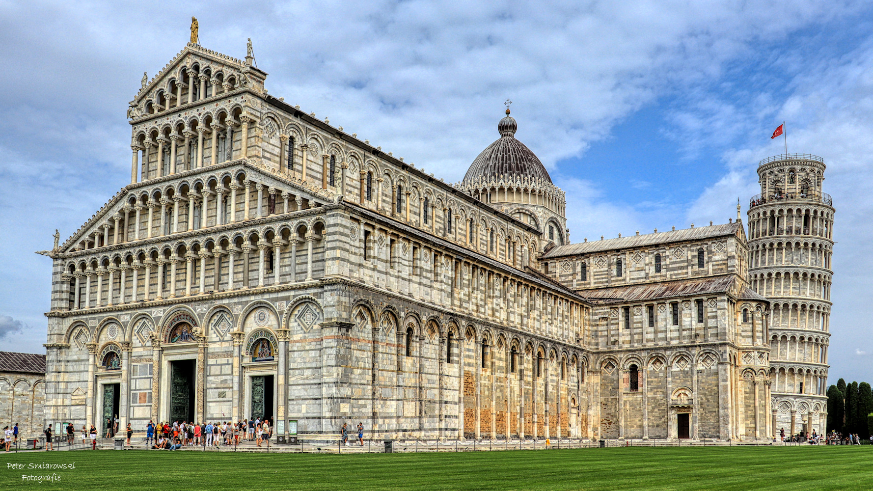 Domplatz und der schiefe Turm von Pisa