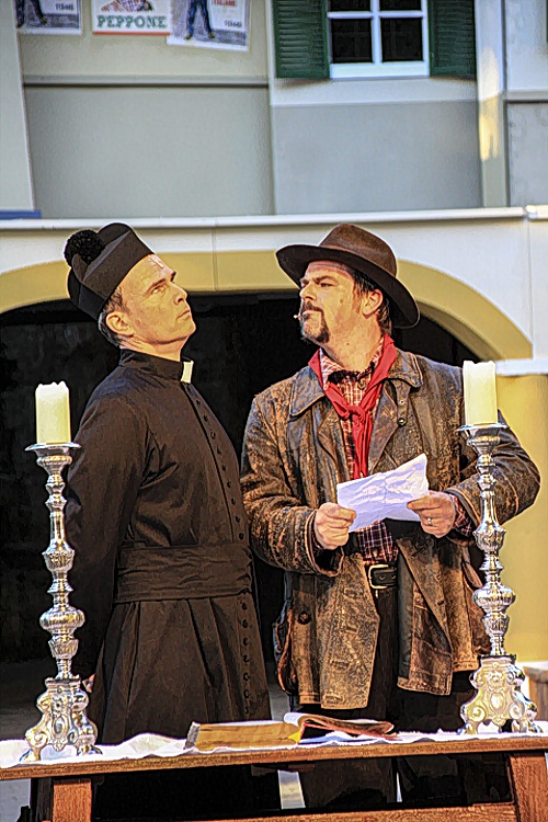 „Don Camillo und Peppone“