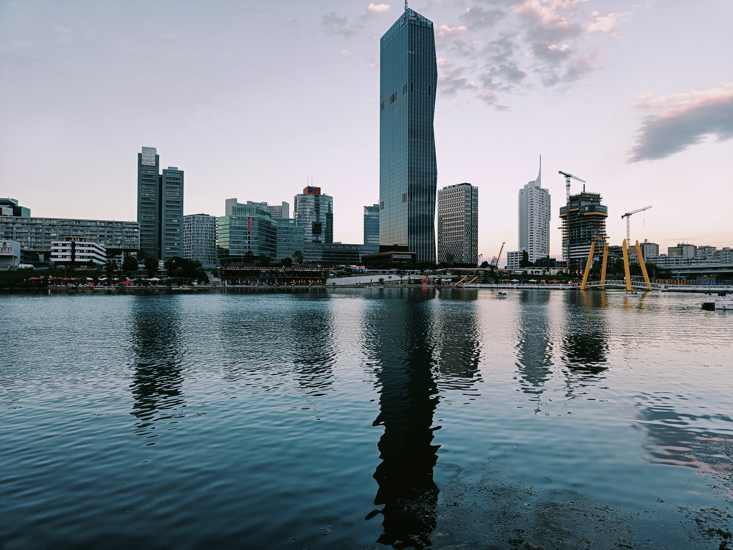 Donau City Tower in Wien