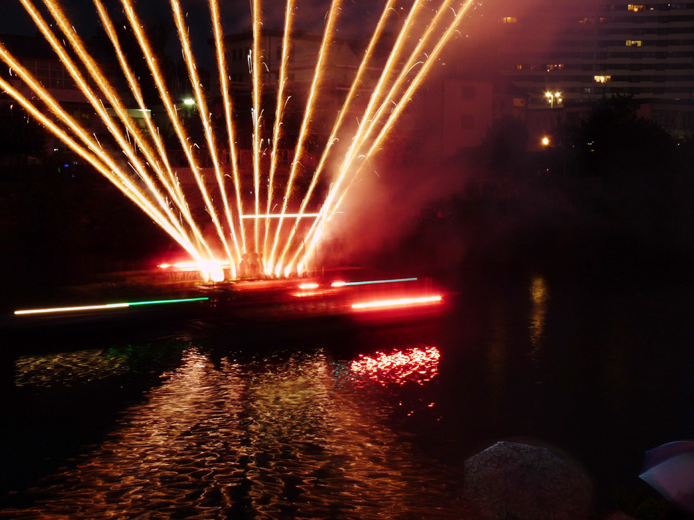 Donau in Flammen