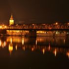 Donaubrücke bei Nacht