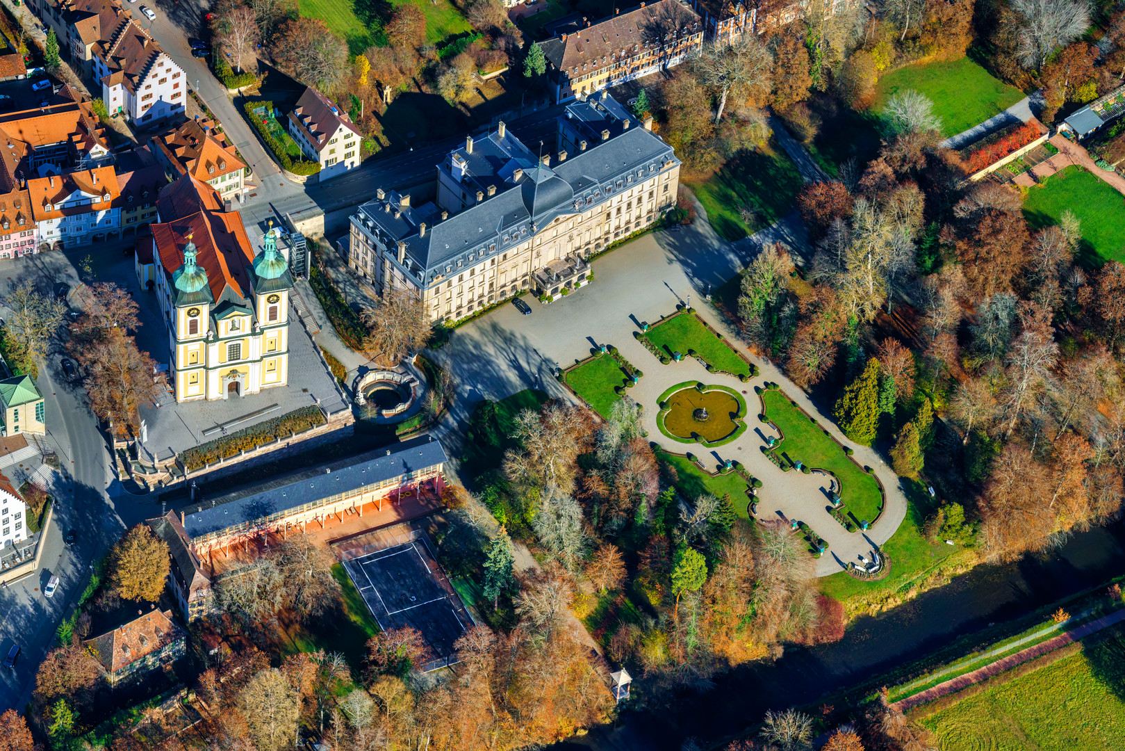 Donaueschingen Schloss mit Donauquelle 