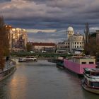 Donaukanal mit Urania