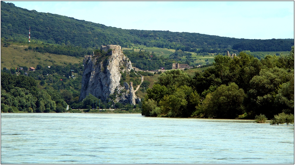 ... Donauknie bei Devin ...