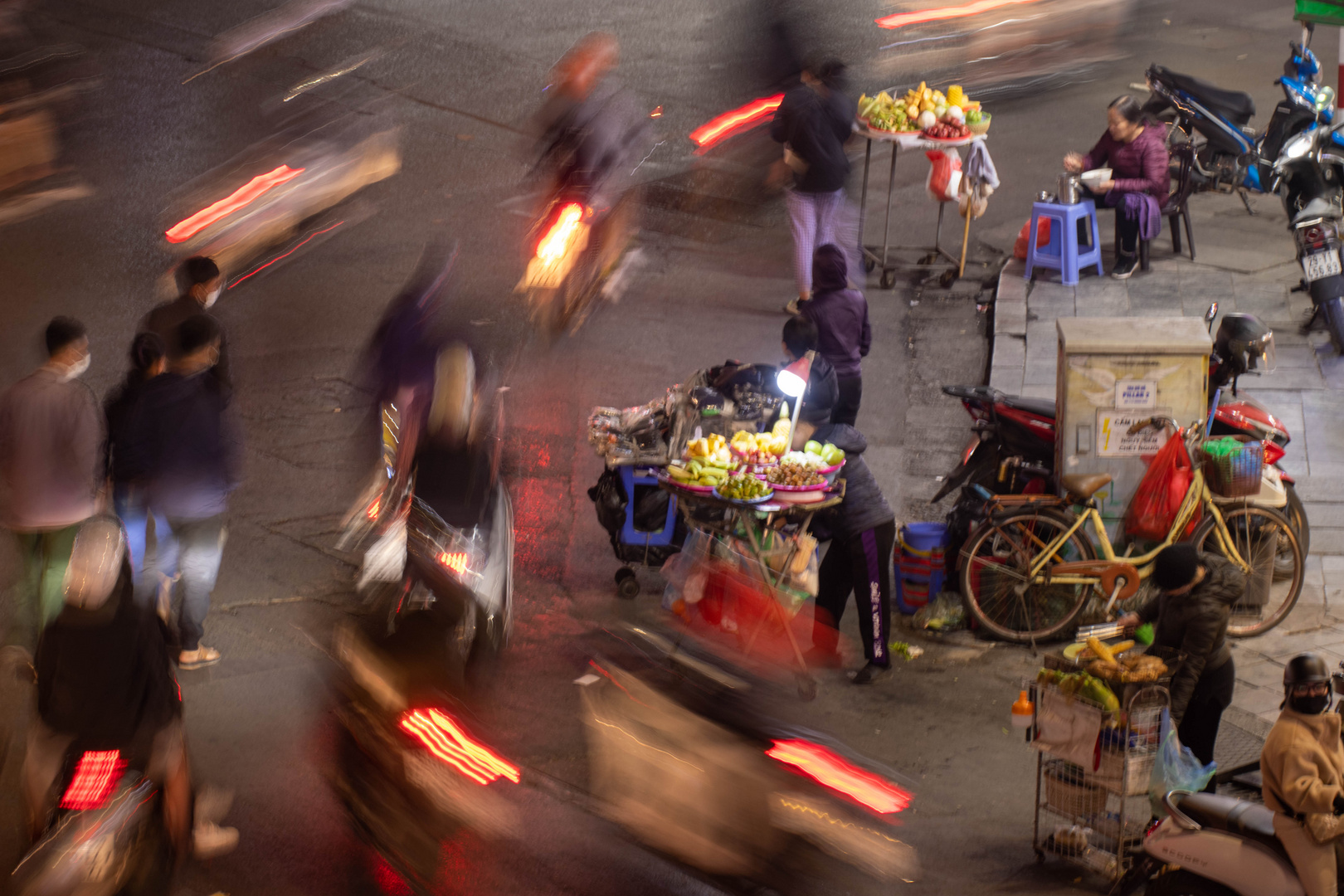 Dong Kinh Nghia Thuc Platz Nachts Hanoi Vietnam