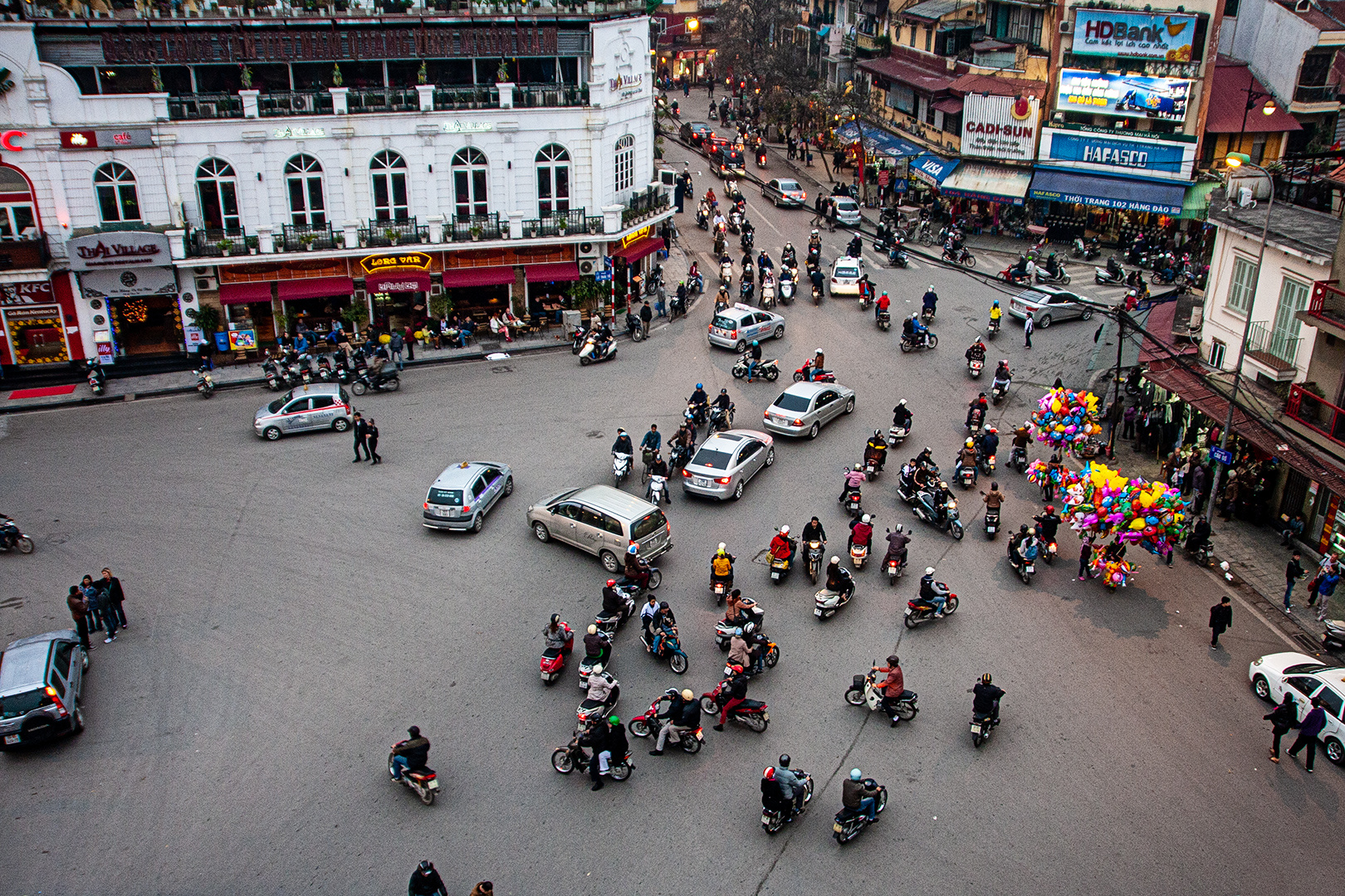 Dong Kinh Nghia Thuc Square...