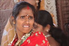 donna del Rajasthan con tika
