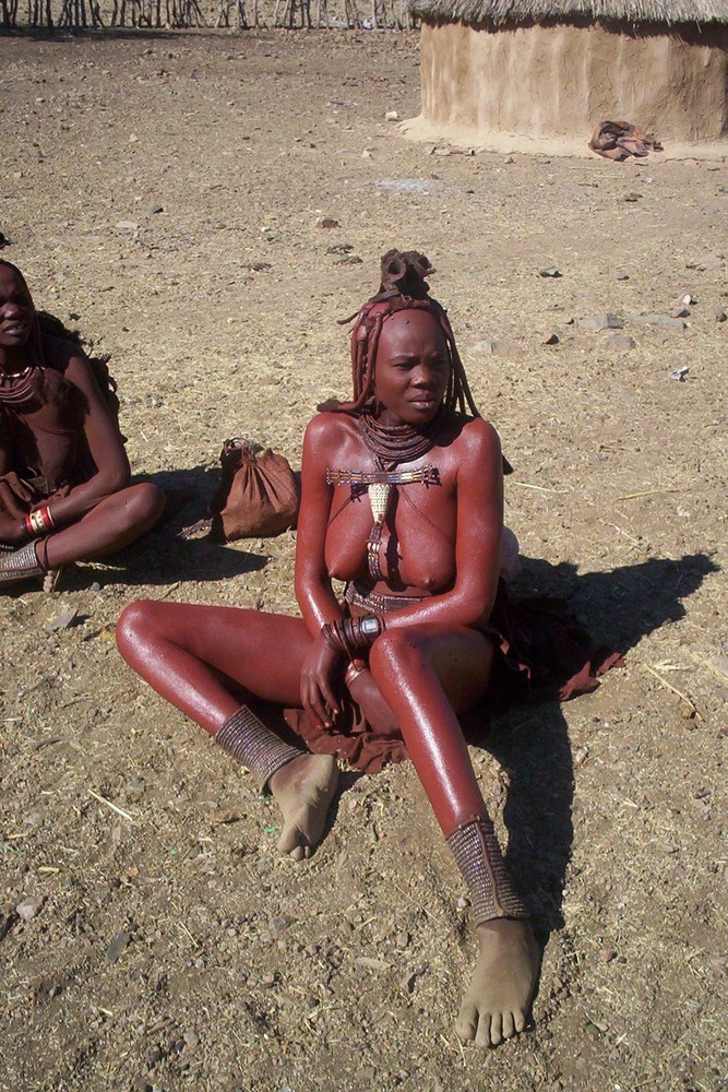 DONNA NAMIBIANA DELLA TRIBU' DEGLI HIMBA