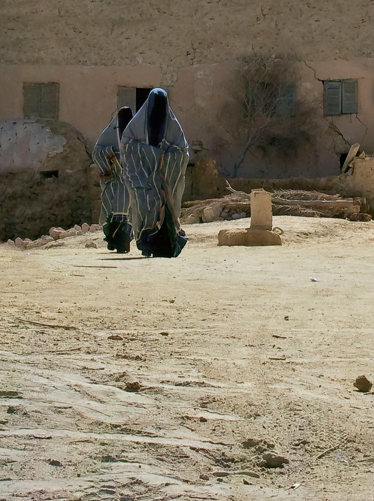 Donne Berbere Nel Deserto Libico Foto Immagini Reportage Viaggi Soggetti Foto Su Fotocommunity