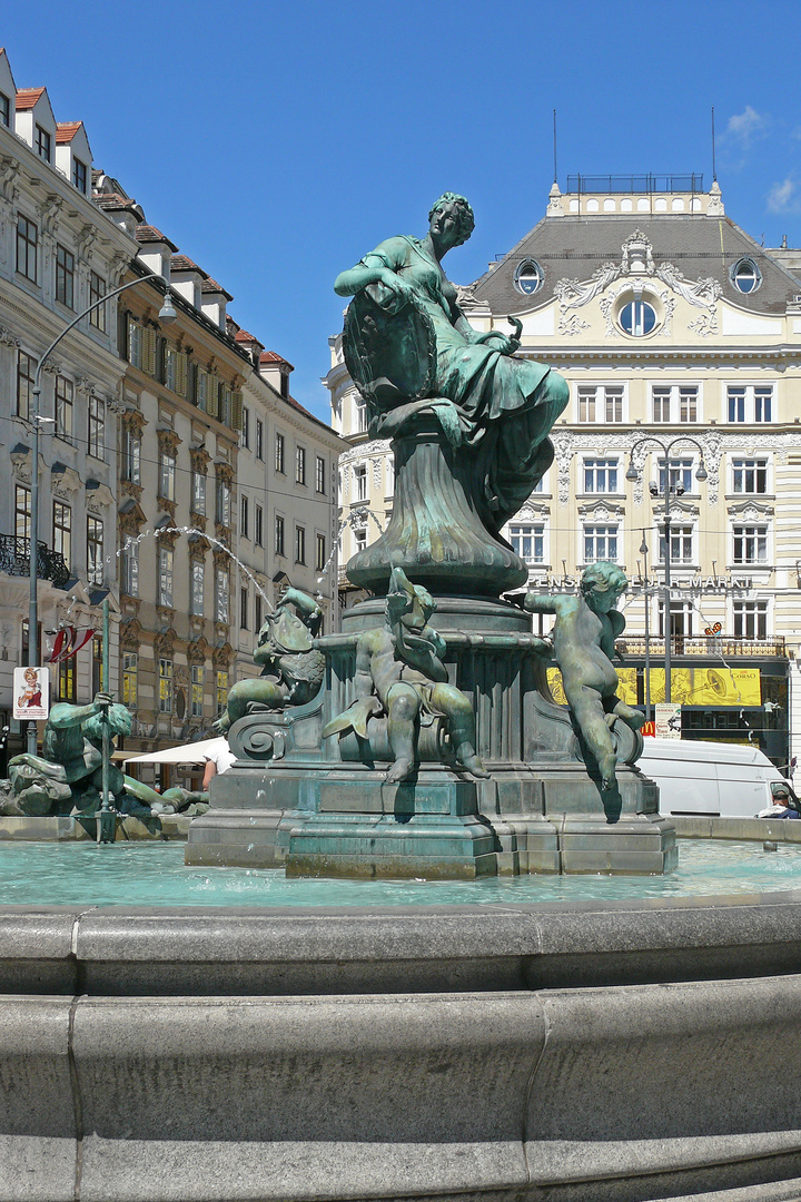 Donner-Brunnen auf dem Neuen Markt