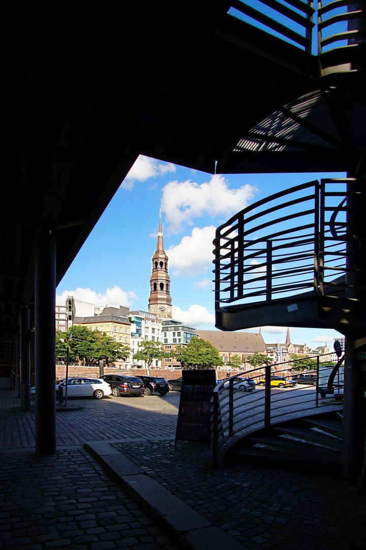 Donnerstag mit Durchblick - Aus- und Durchblick aus der Hamburger Speicherstadt