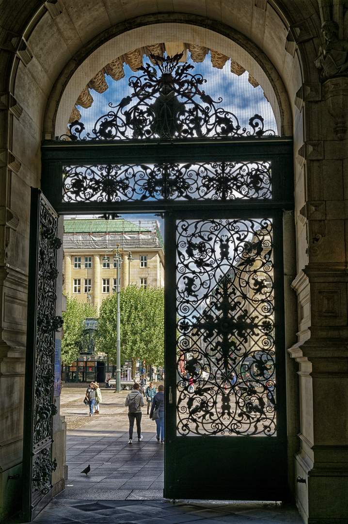 Donnerstag mit Durchblick - Blick aus dem Hamburger Rathaus