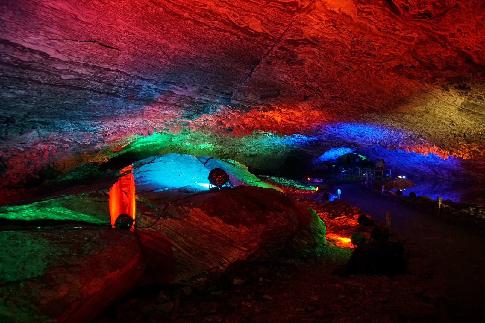 Donnerstag mit Durchblick - Lichter in der Barbarossahöhle am Kyffhäuser