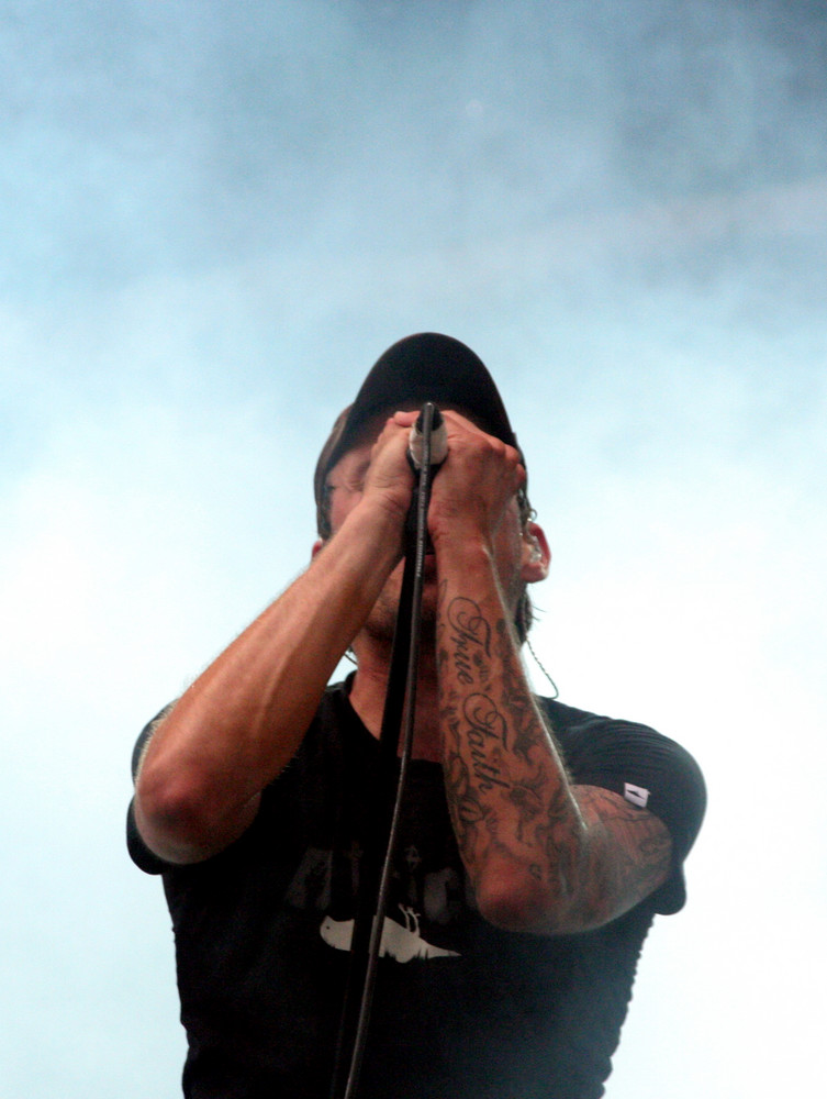 Donots Frontman Hurricane 2008