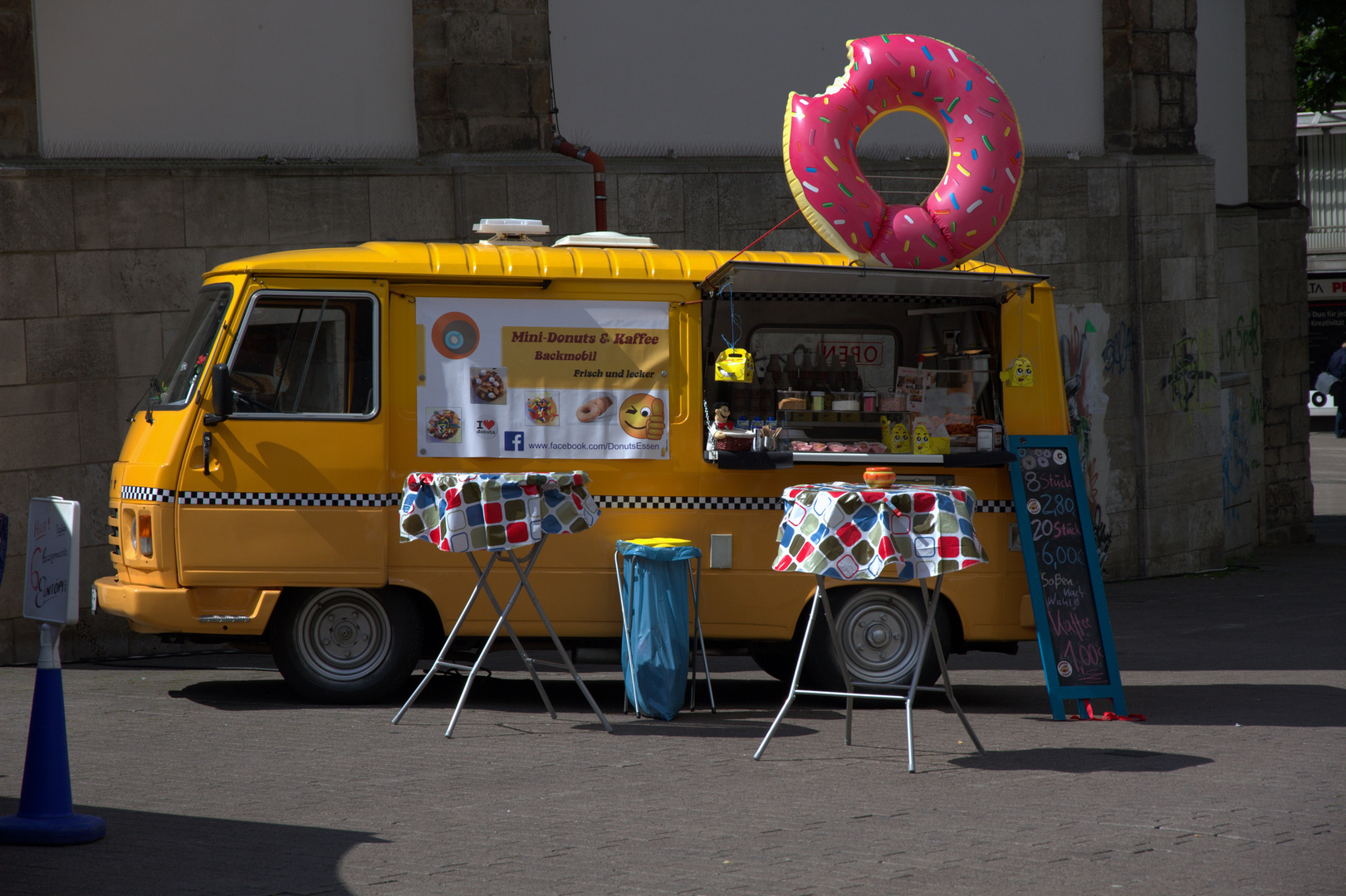 Donuts-Car