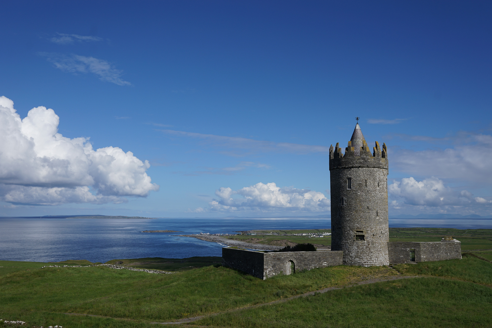 Doonagore Castle