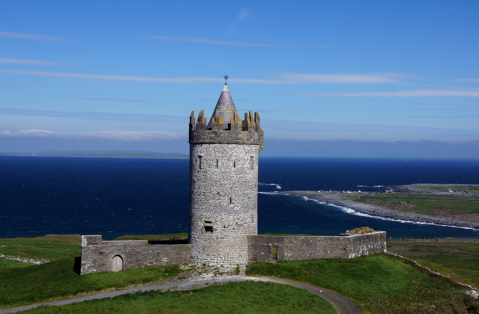 Doonagore Castle