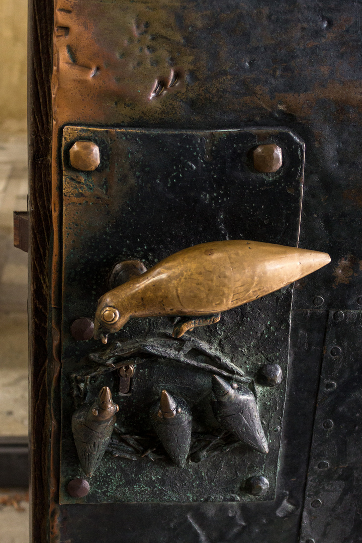 Door to Magdeburg cathedral