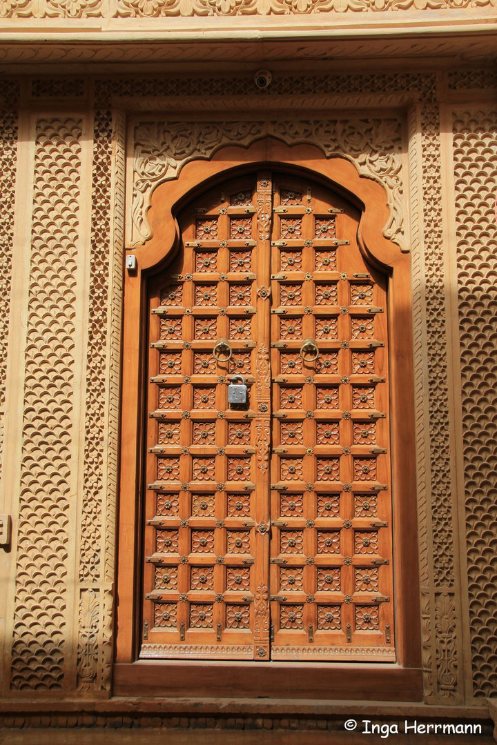 doors of india