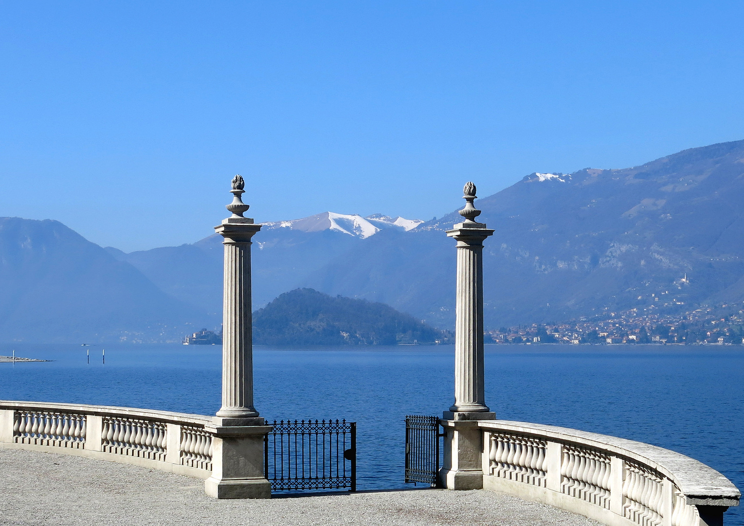 Doorway to the Lake