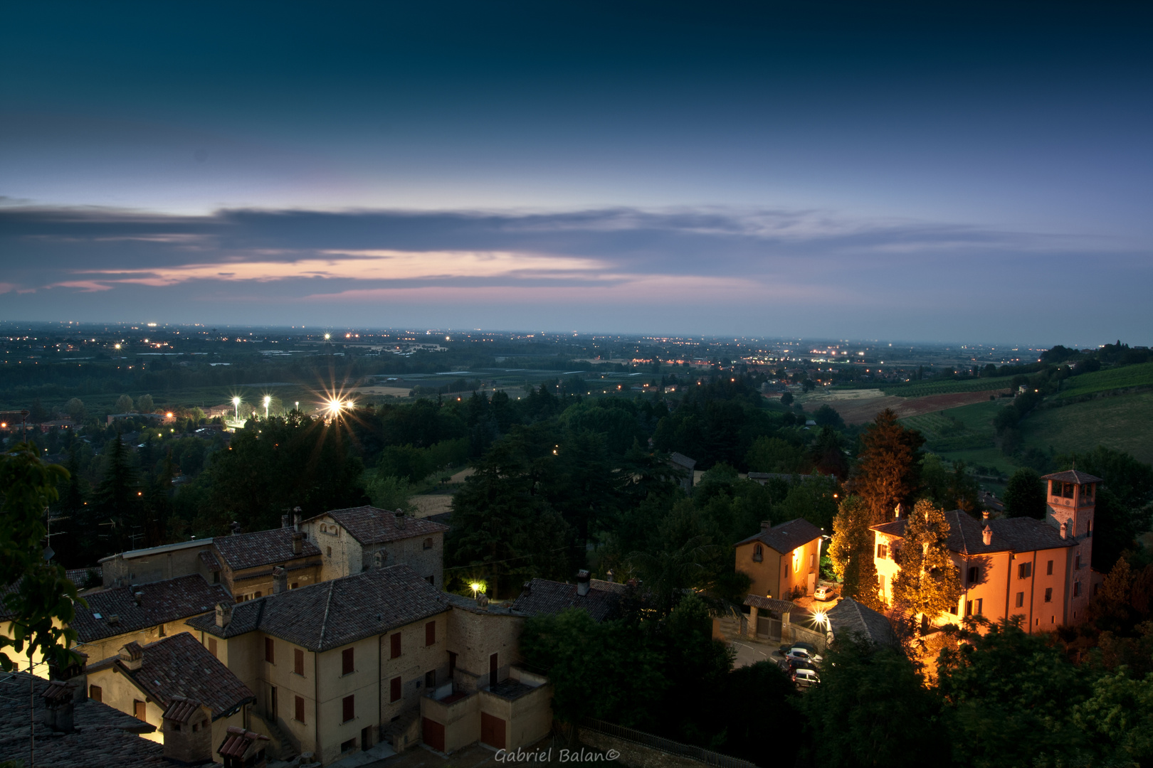 Dopo il tramonto nel modenese...