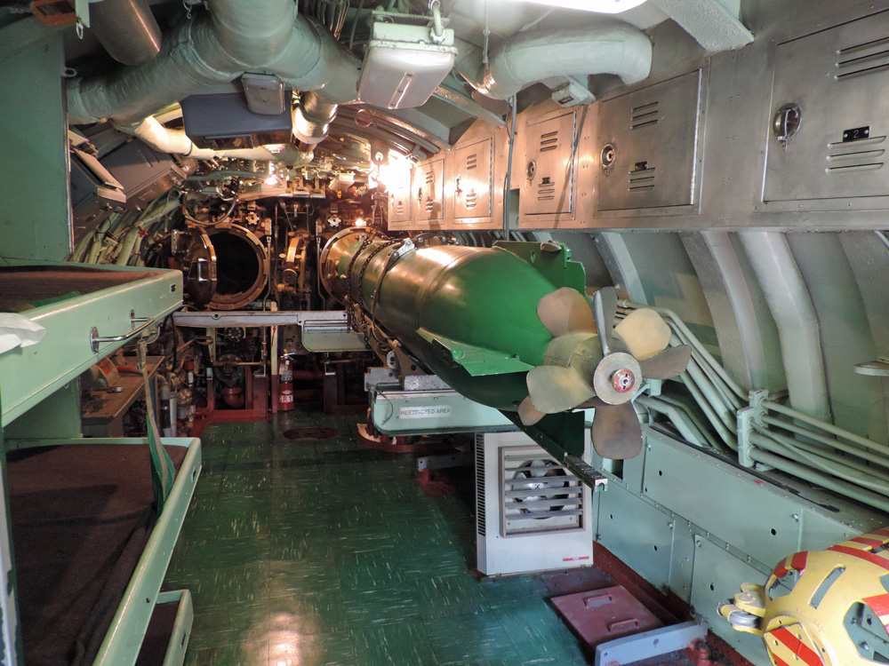 Doppelbett in U-Boot Torpedoraum
