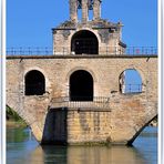 Doppelkapelle auf der Brücke von Avignon