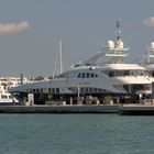 Doppelpack in Hafen von Ibiza