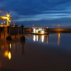 Doppelschleuse Bremerhaven bei Nacht