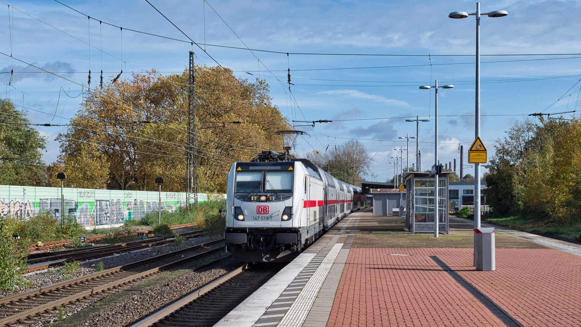 Doppelstock-IC durch Essen-Altenessen