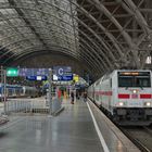 Doppelstock-IC im Leipziger Hauptbahnhof