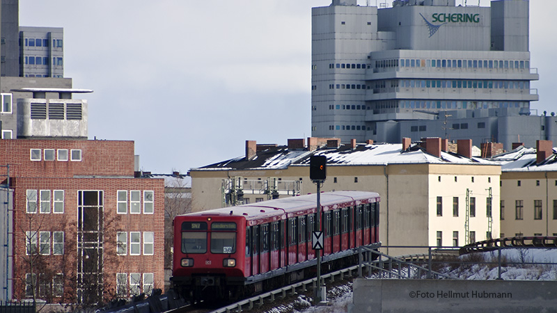 DOPPELTE ERINNERUNG MIT ZUKUNFT