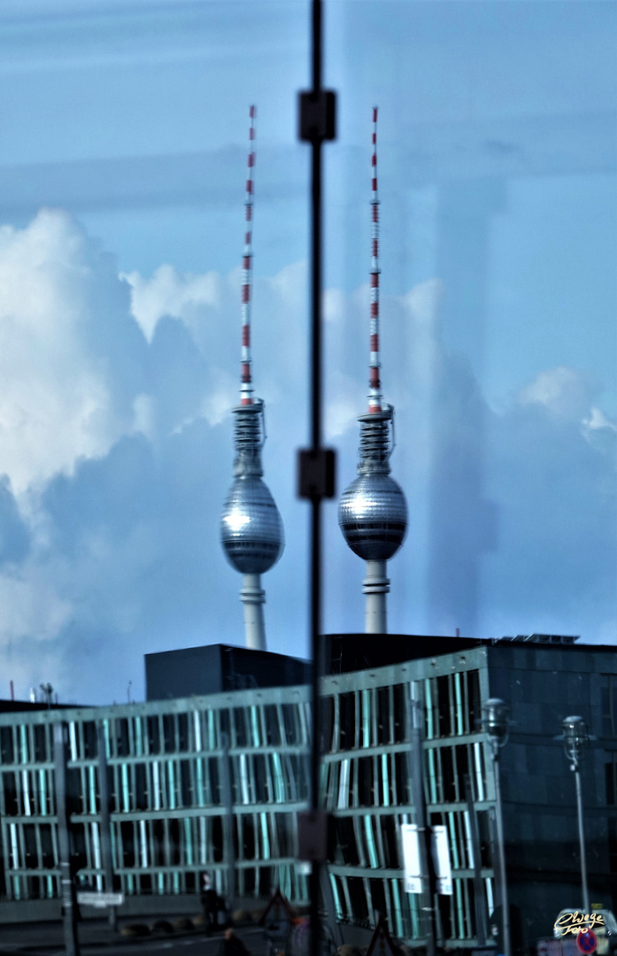 Doppelter Fernsehturm