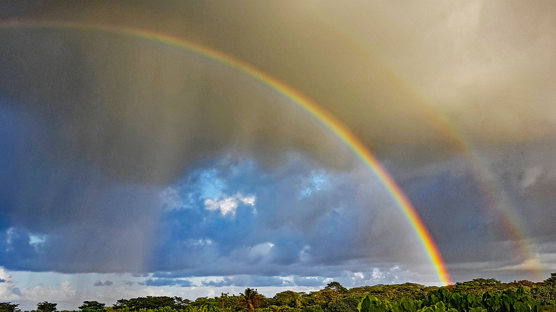 Doppelter Regenbogen