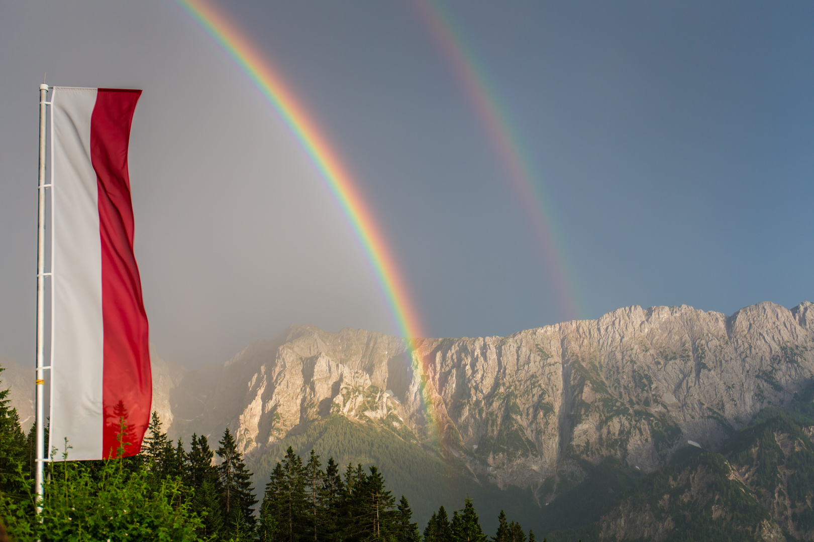 Doppelter Regenbogen im Kaiserbachtal