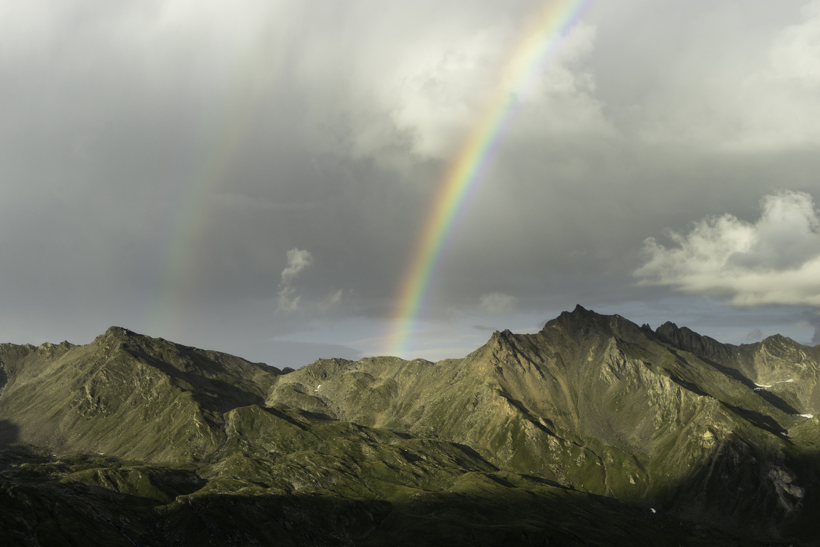 Doppelter Regenbogen über dem Wildenkogel