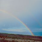 Doppelter Regenbogen über der Straße Guayllabamba-Tabacundo (Ecuador)