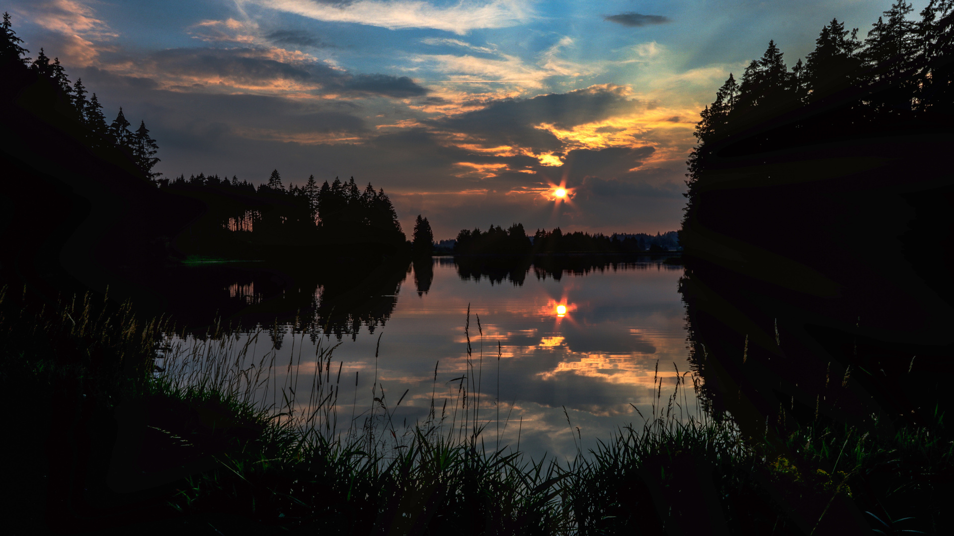 Doppelter Sonnenuntergang